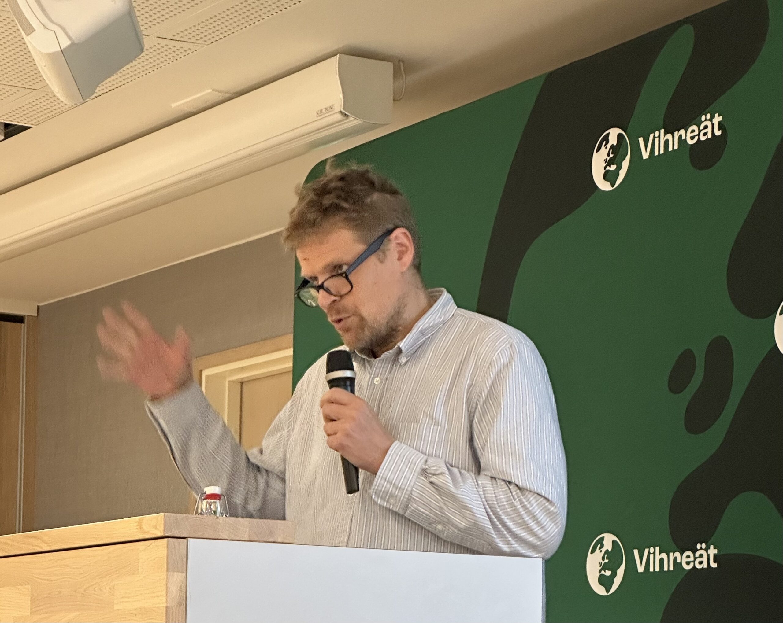 Velkajarrusta ja julkisen velkaantumisen hillitsemisestä